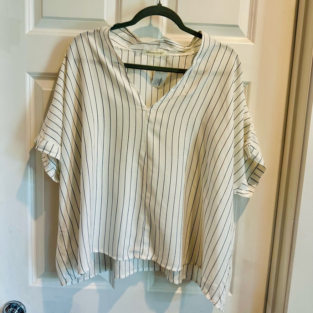 Chic Black & White Striped Shirt